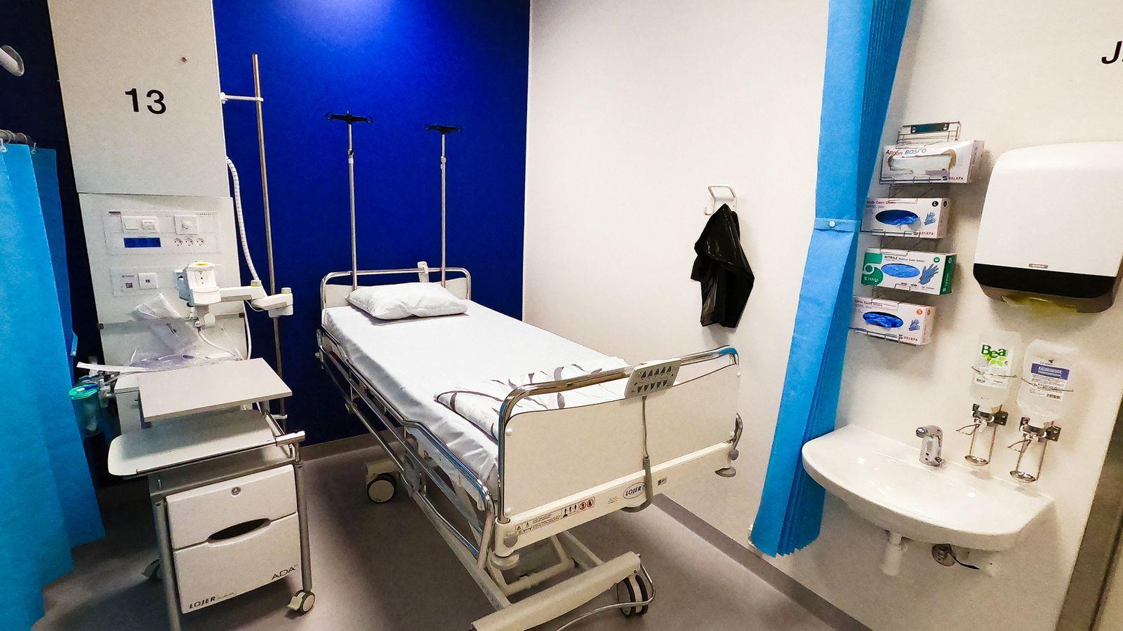 Hospital bed in a clinic room for Bali Belly medical care