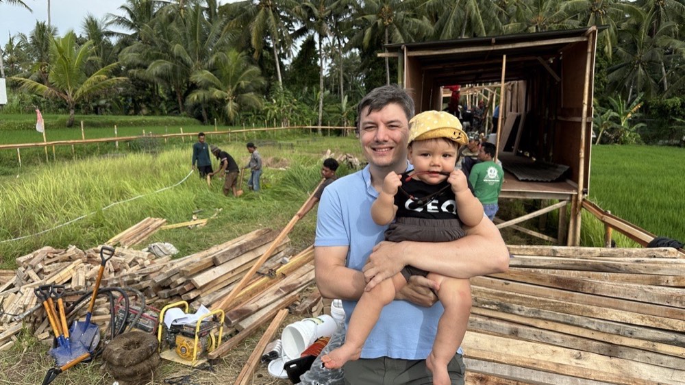 Yulia and Dan with their family at Hubuddha Villas, Ubud Bali