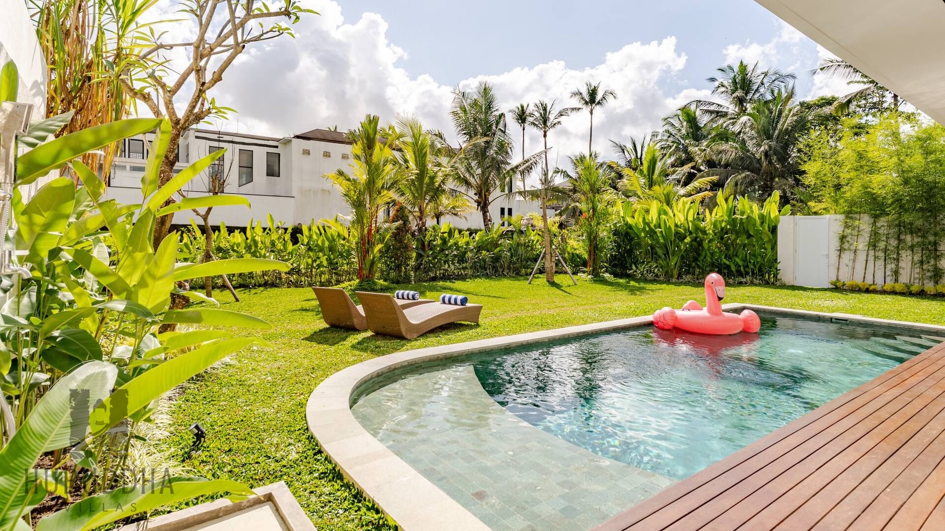 Hubuddha Villas Ubud Bali - Spectacular sunset view from villa terrace with rice field panorama